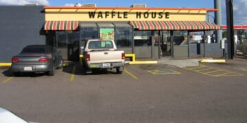 For Some Reason Waffle House Workers Don't Want To Pay For Food They Don't Eat