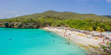Tiny Caribbean island urged to crack down on online casinos