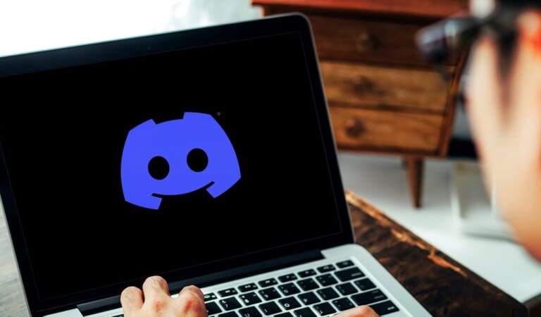 How to Add a Spoiler Tag to Text and Images on Discord